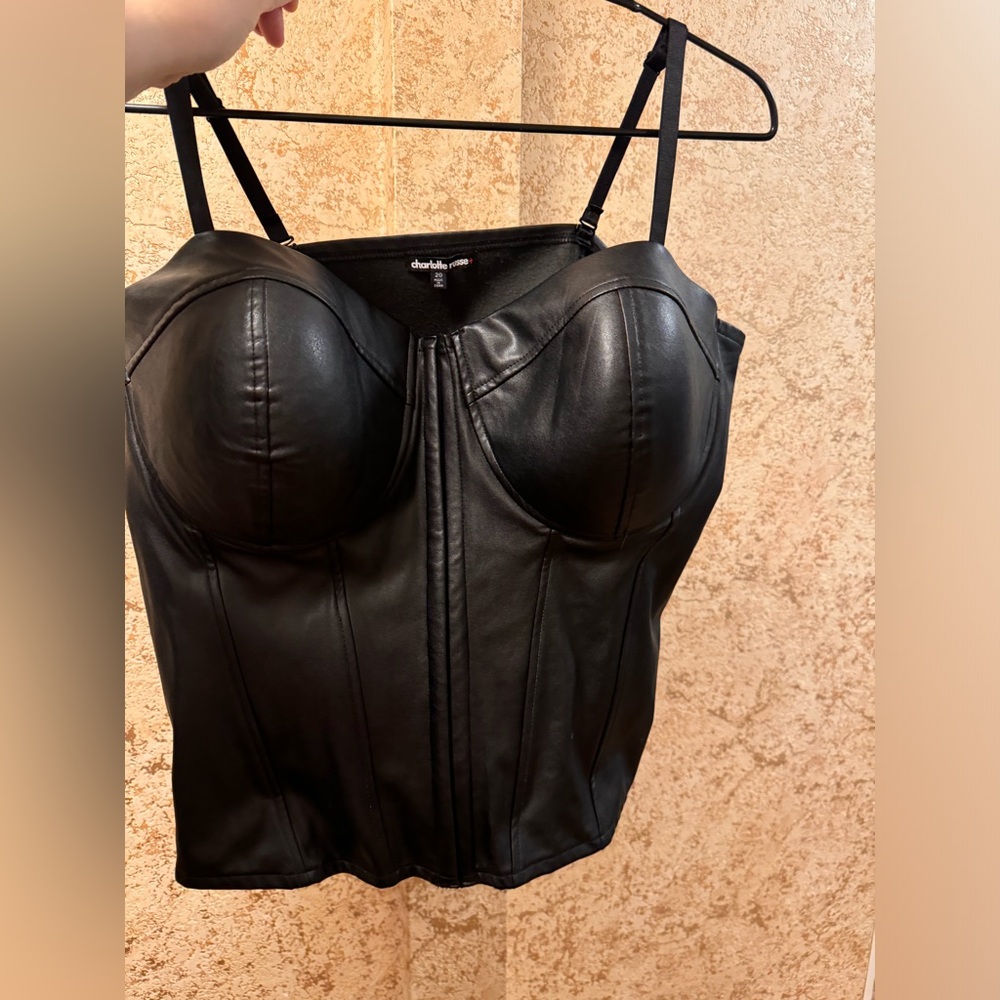 Faux Leather Black Bustier w/ Removable Straps Front Closure 20W
